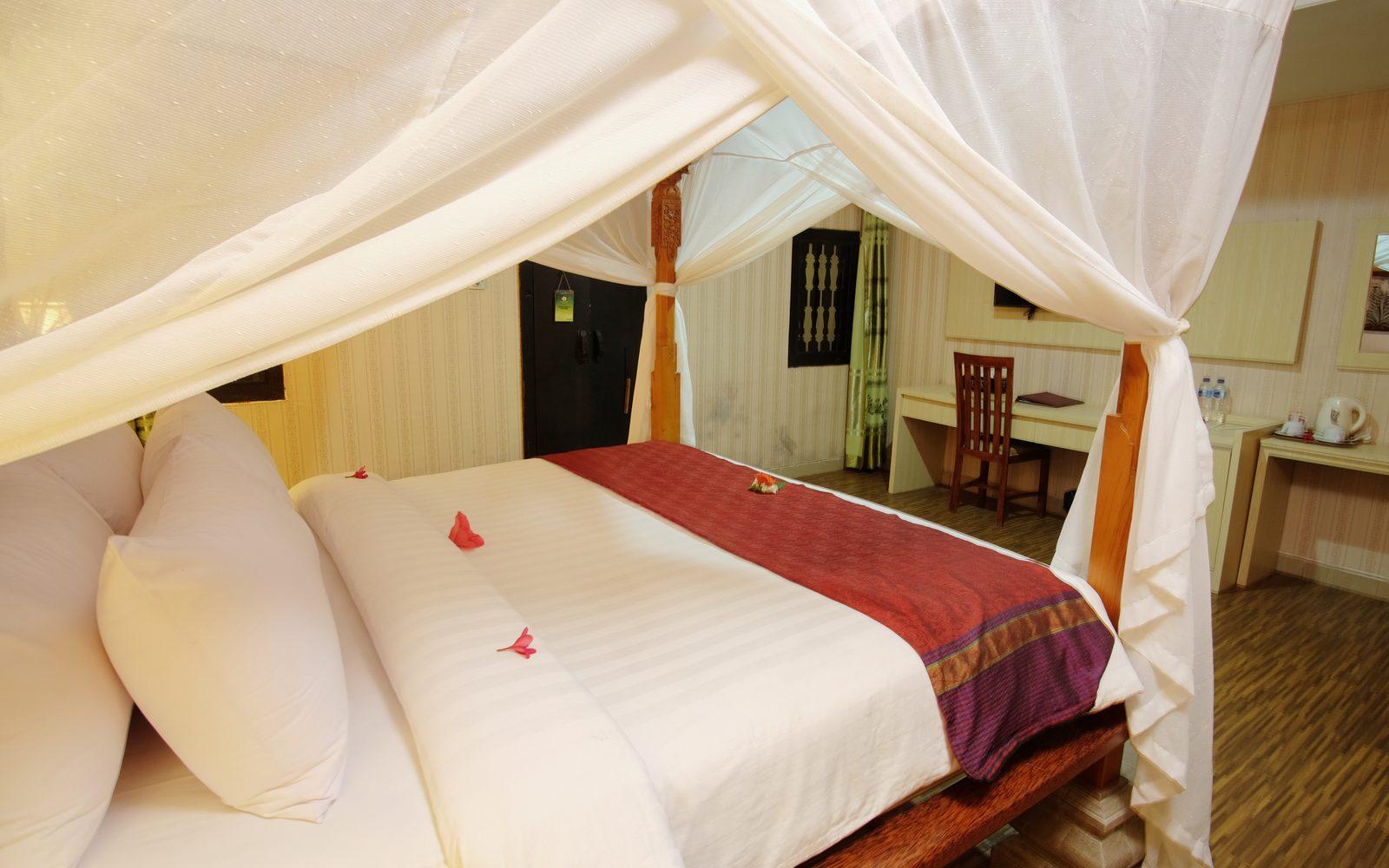Puri Saron Senggigi Hotel Ngoại thất bức ảnh