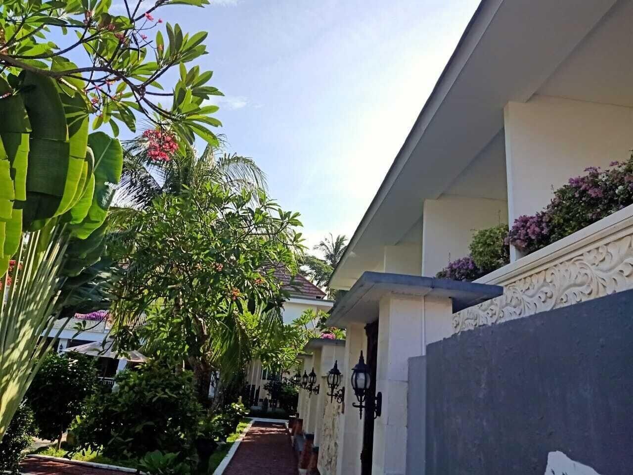 Puri Saron Senggigi Hotel Ngoại thất bức ảnh