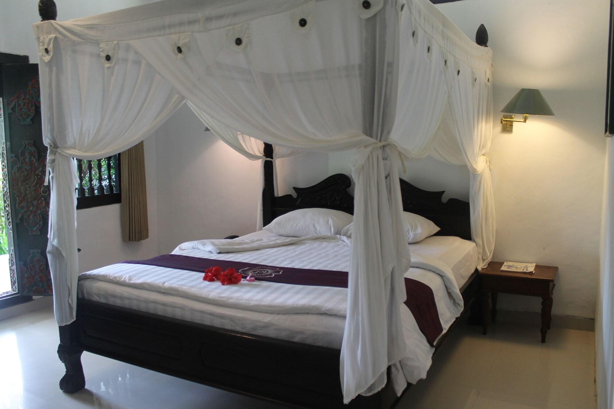 Puri Saron Senggigi Hotel Ngoại thất bức ảnh