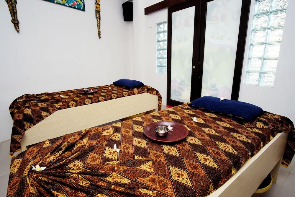Puri Saron Senggigi Hotel Ngoại thất bức ảnh