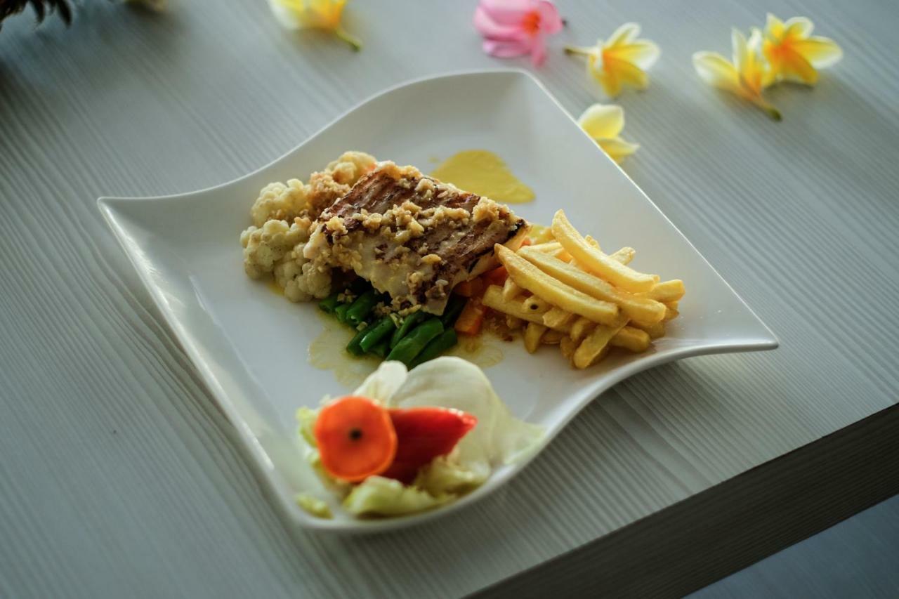 Puri Saron Senggigi Hotel Ngoại thất bức ảnh