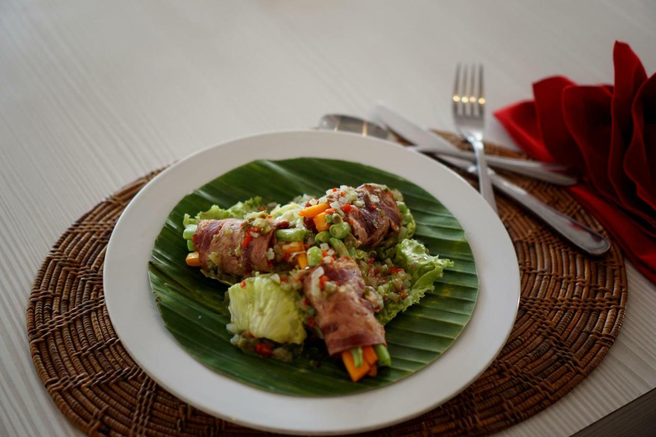 Puri Saron Senggigi Hotel Ngoại thất bức ảnh