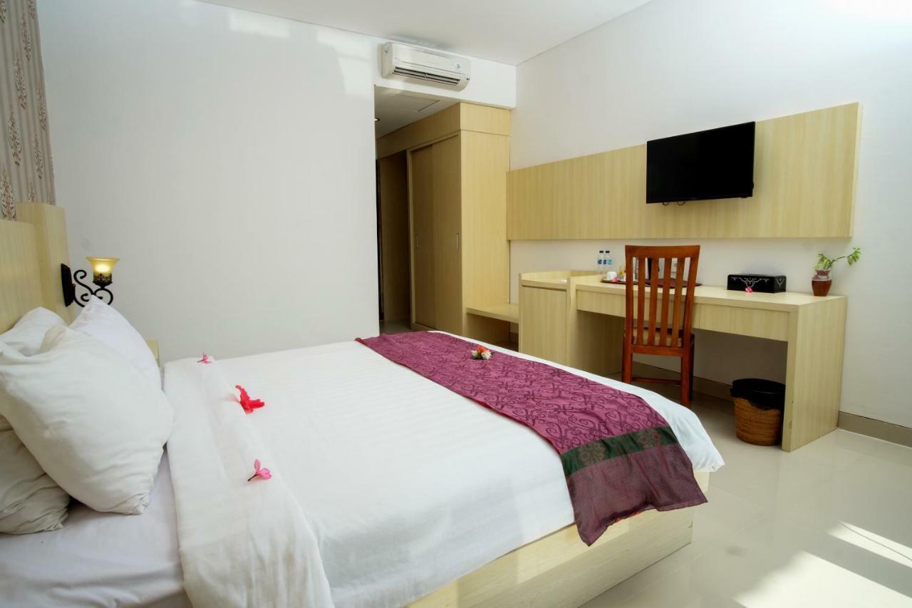 Puri Saron Senggigi Hotel Ngoại thất bức ảnh